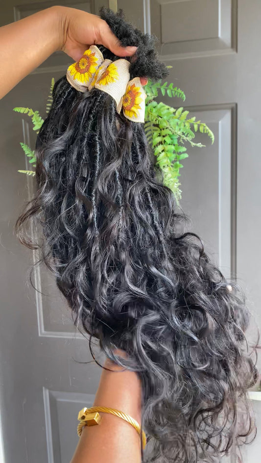 Luna Locs